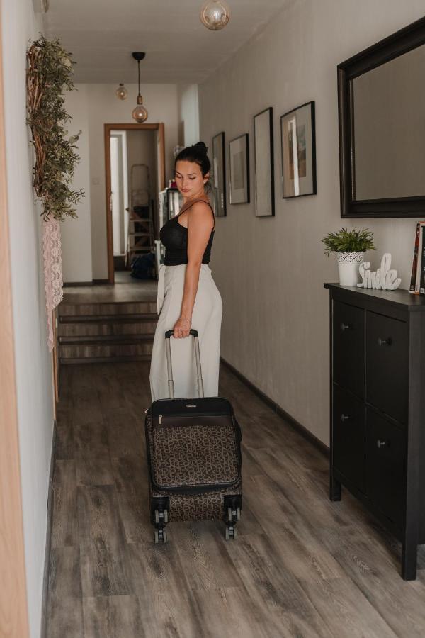 Gallery Apartment 3 مارتون المظهر الخارجي الصورة